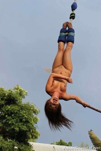 HongKong girl Naked Bungee Jump in Thailand