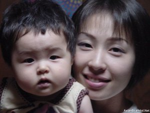 Mom of two children, but Really Beautiful (I think she’s most beautiful mom in Asia)
