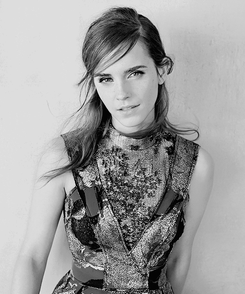 Emma-Watson:-Vogue-UK-2015--06.jpg