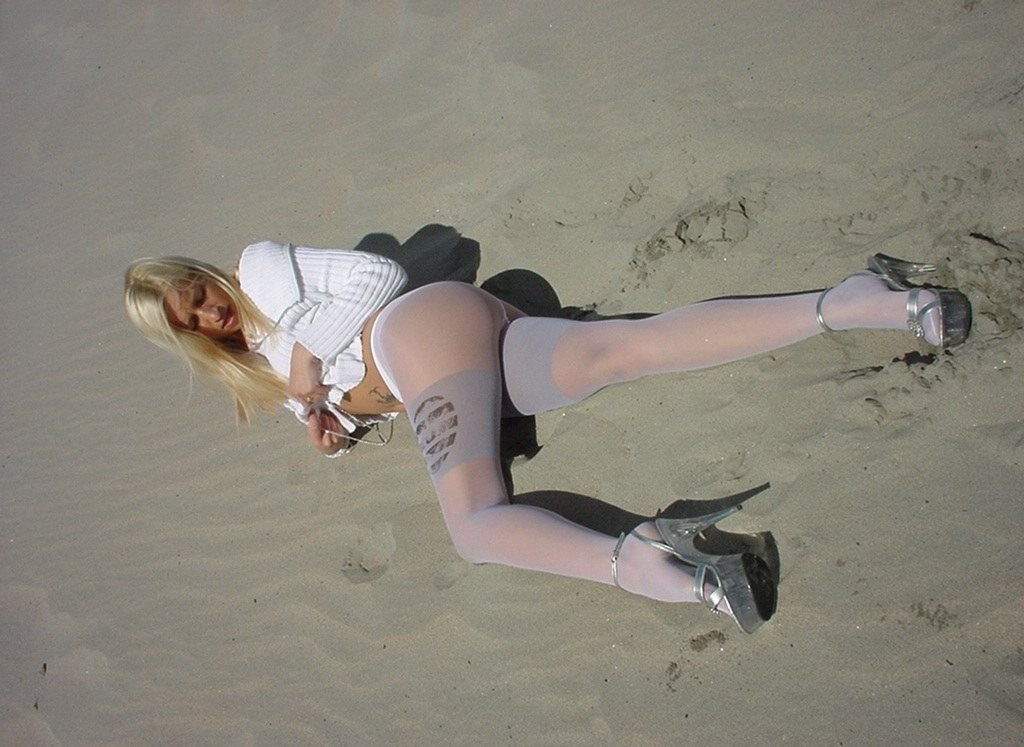 pantyhose4all.blogspot.com-000225.jpg