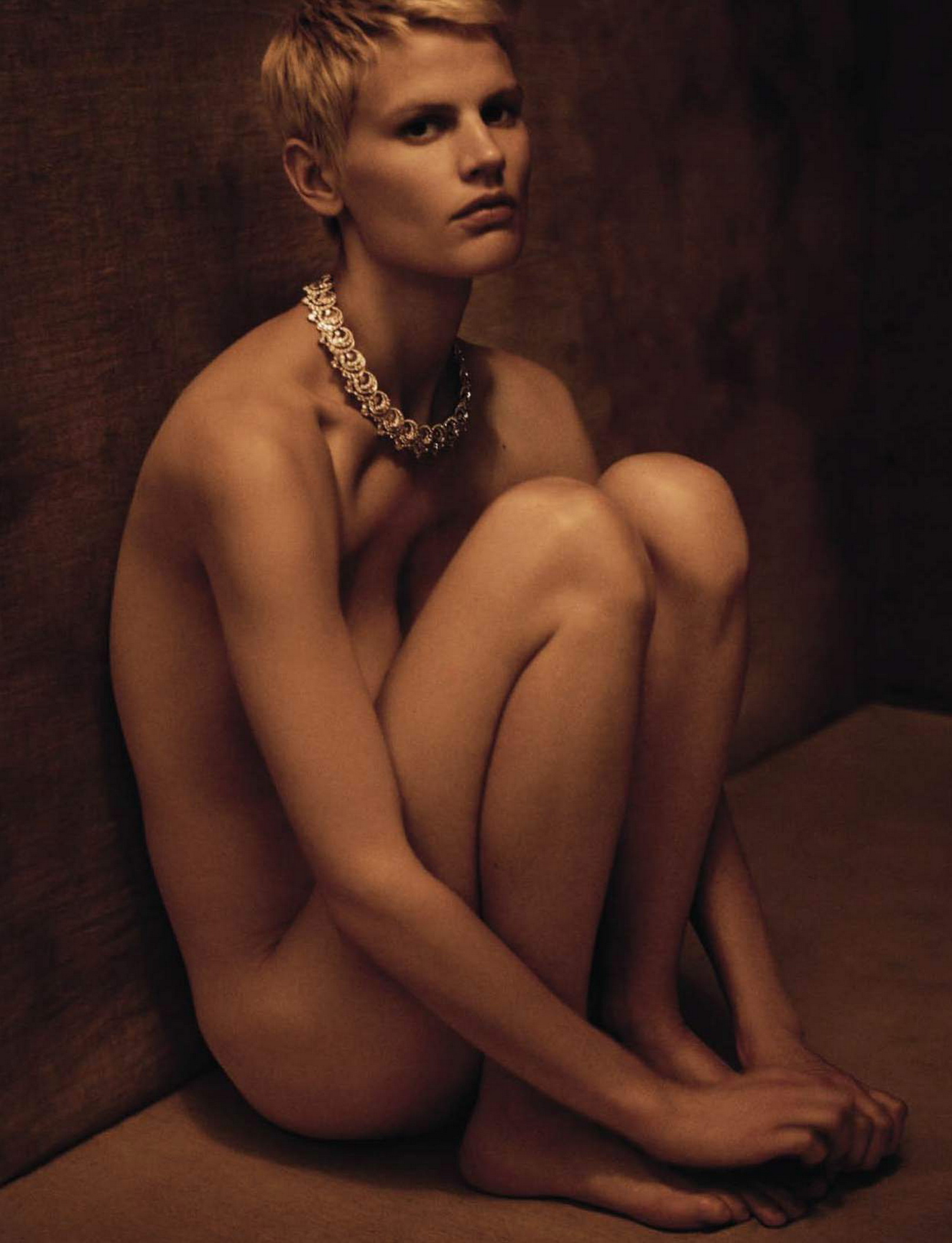 Saskia de Brauw nude for Vogue Italia 2015 September 12x HQ 15.jpg