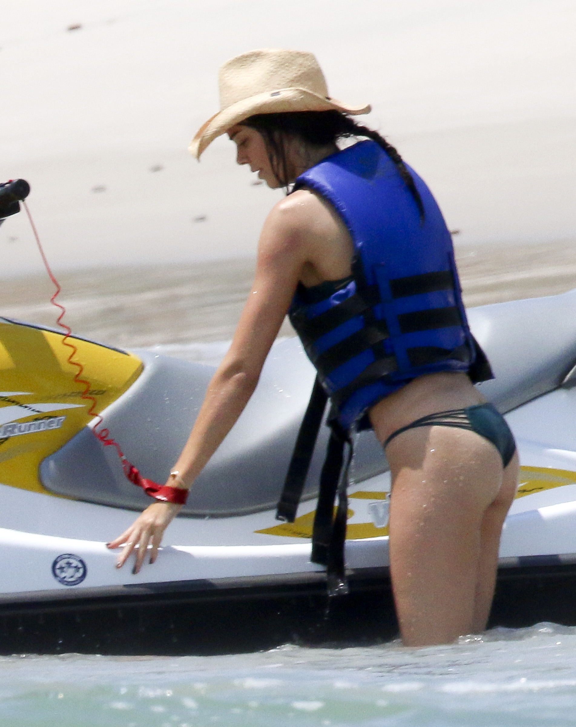 Kendall Jenenr Wearing a Bikini in Punta Mita on August 13 Part 2035.jpg