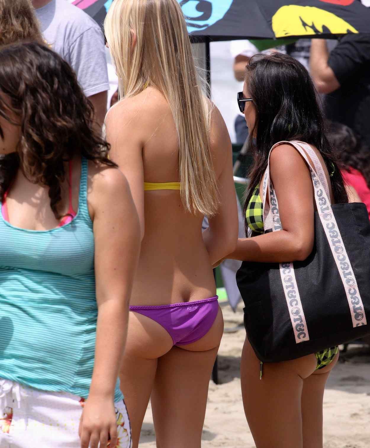 bikini buttcracks (4).jpg