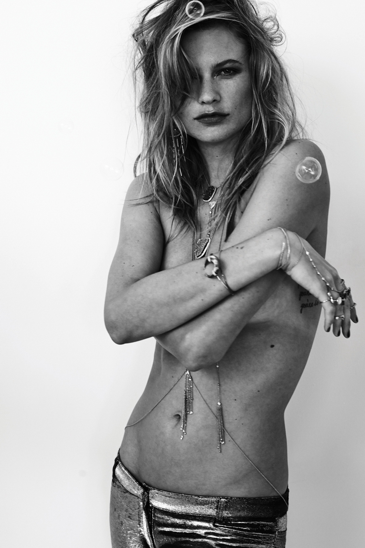 Behati Prinsloo topless Jacquie Aishe 2015 photo shoot 51x HQ 24.jpg