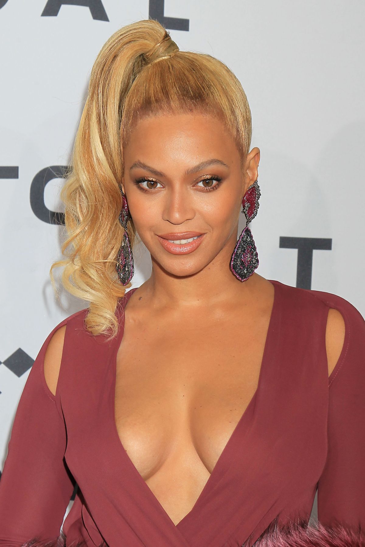 beyonce-at-tidal-x-1020-amplified-by-htc-in-brooklyn-10-20-2015_32.jpg