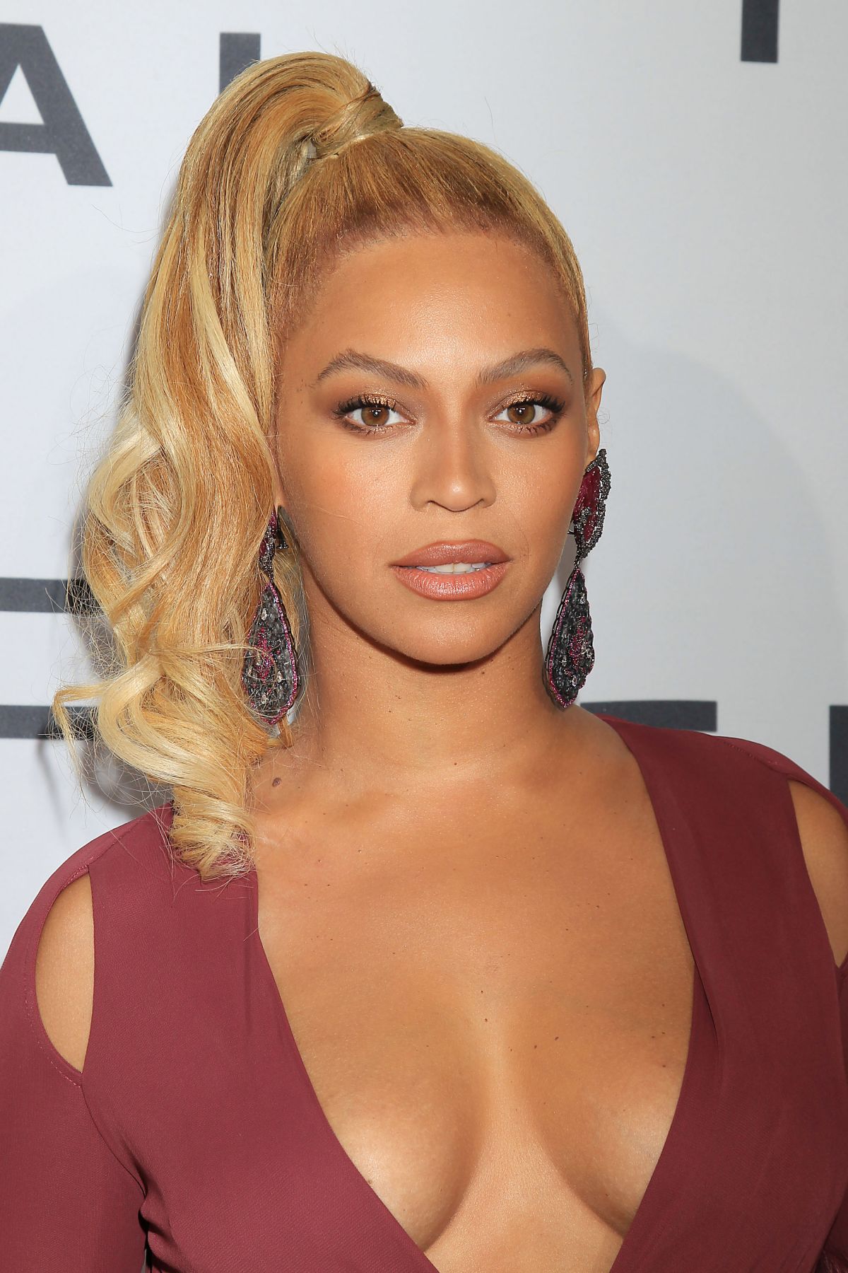 beyonce-at-tidal-x-1020-amplified-by-htc-in-brooklyn-10-20-2015_18.jpg
