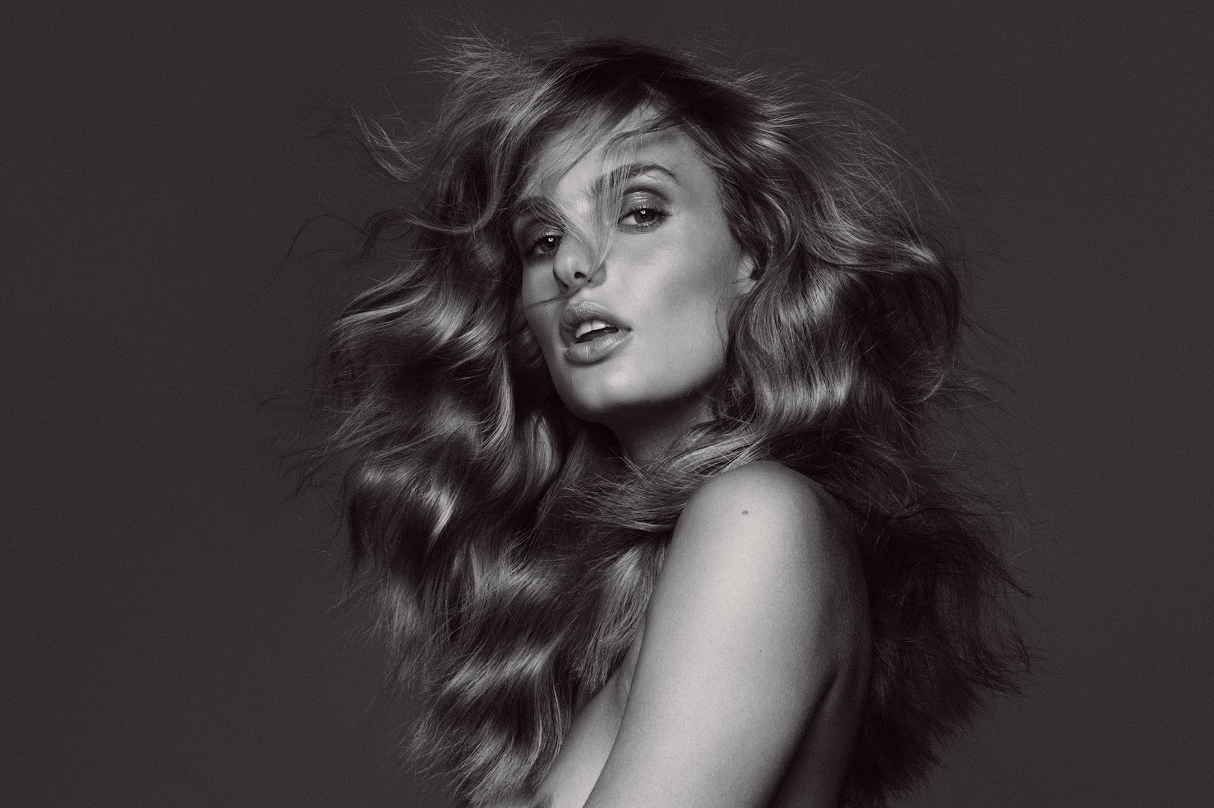 Marta Bez topless photo shoot for Interview magazine 2015 October 7x HQ 6.jpg