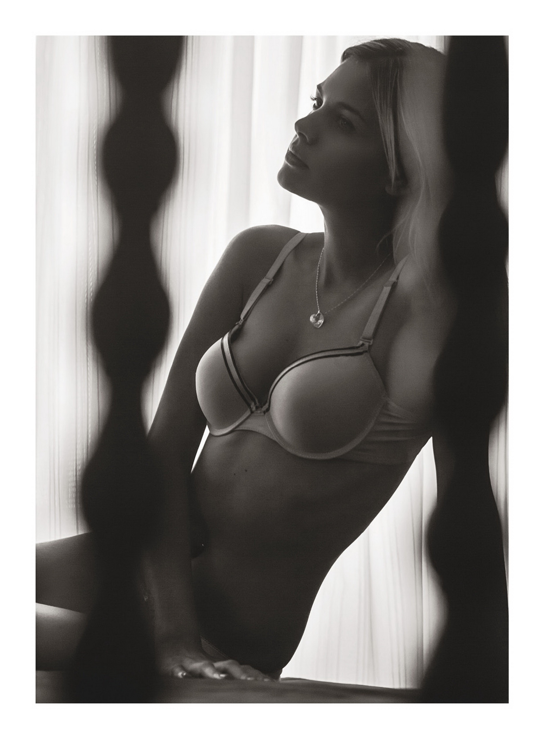 Cecilia Minazzoli topless for P Magazine 2015 November 9x UHQ 11.jpg